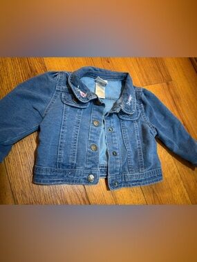 🌼3/$20 Nannette baby Blue Denim Jacket with Embroidered Collar Detail